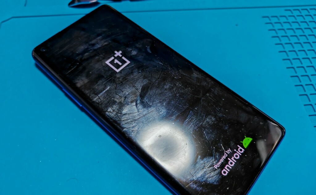 OnePlus 8 pro 起動