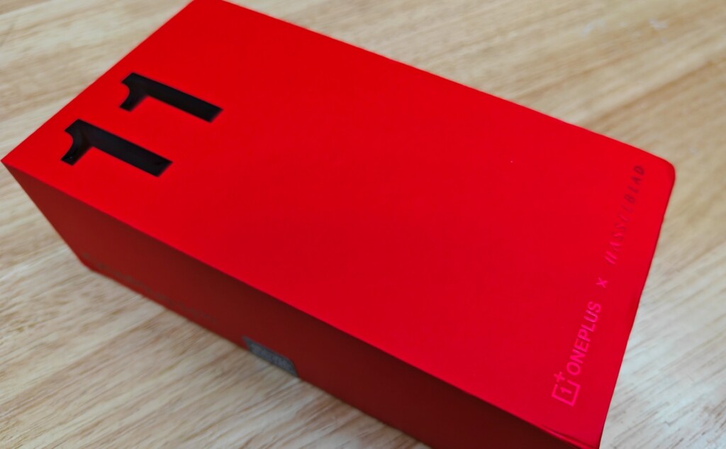 OnePlus11グローバル版の外箱