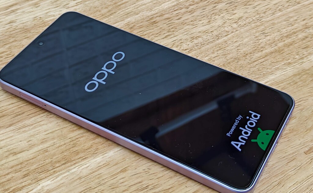 OPPO Reno11 Aの起動