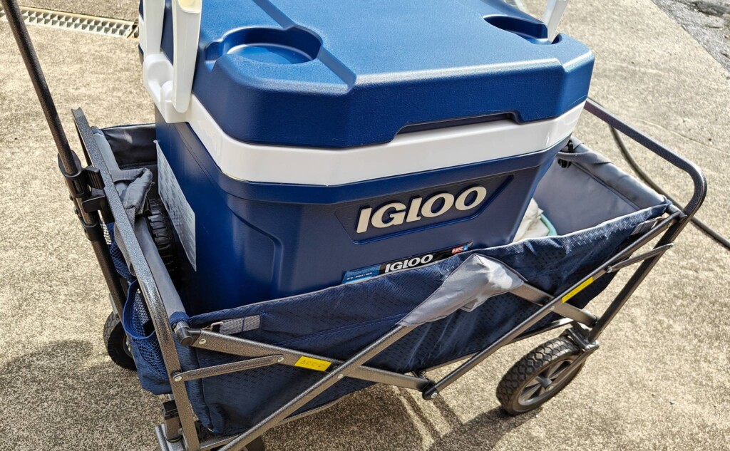 コストコで買ったアウトドアワゴン乗せます