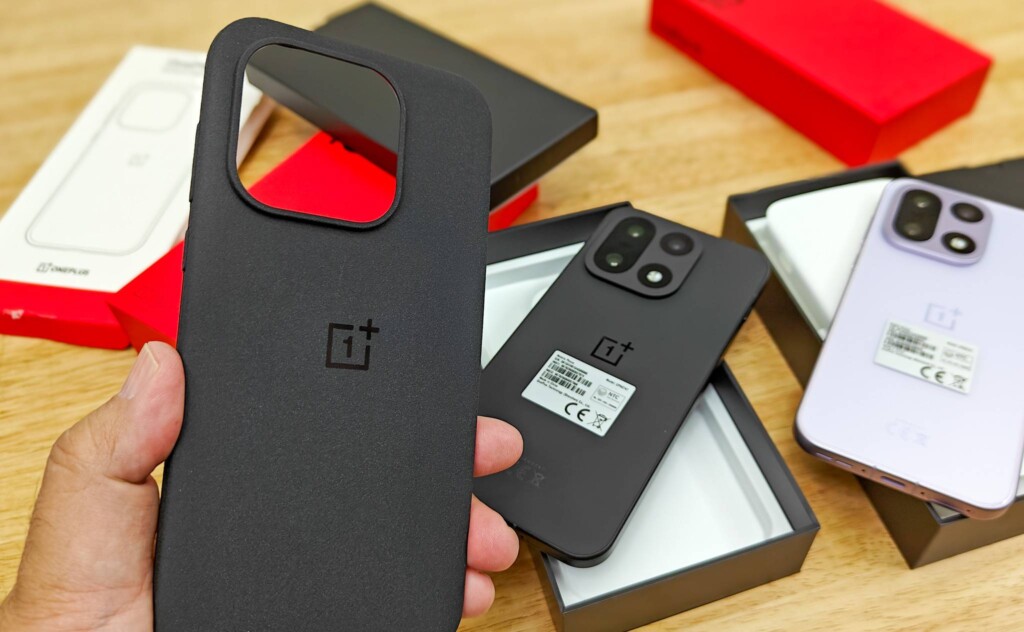 OnePlus公式ストアで販売されている公式ケース