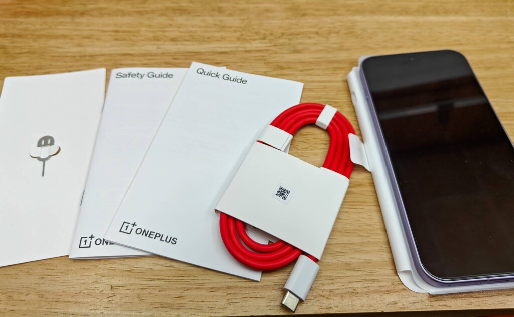 OnePlus15グローバル版の同梱品